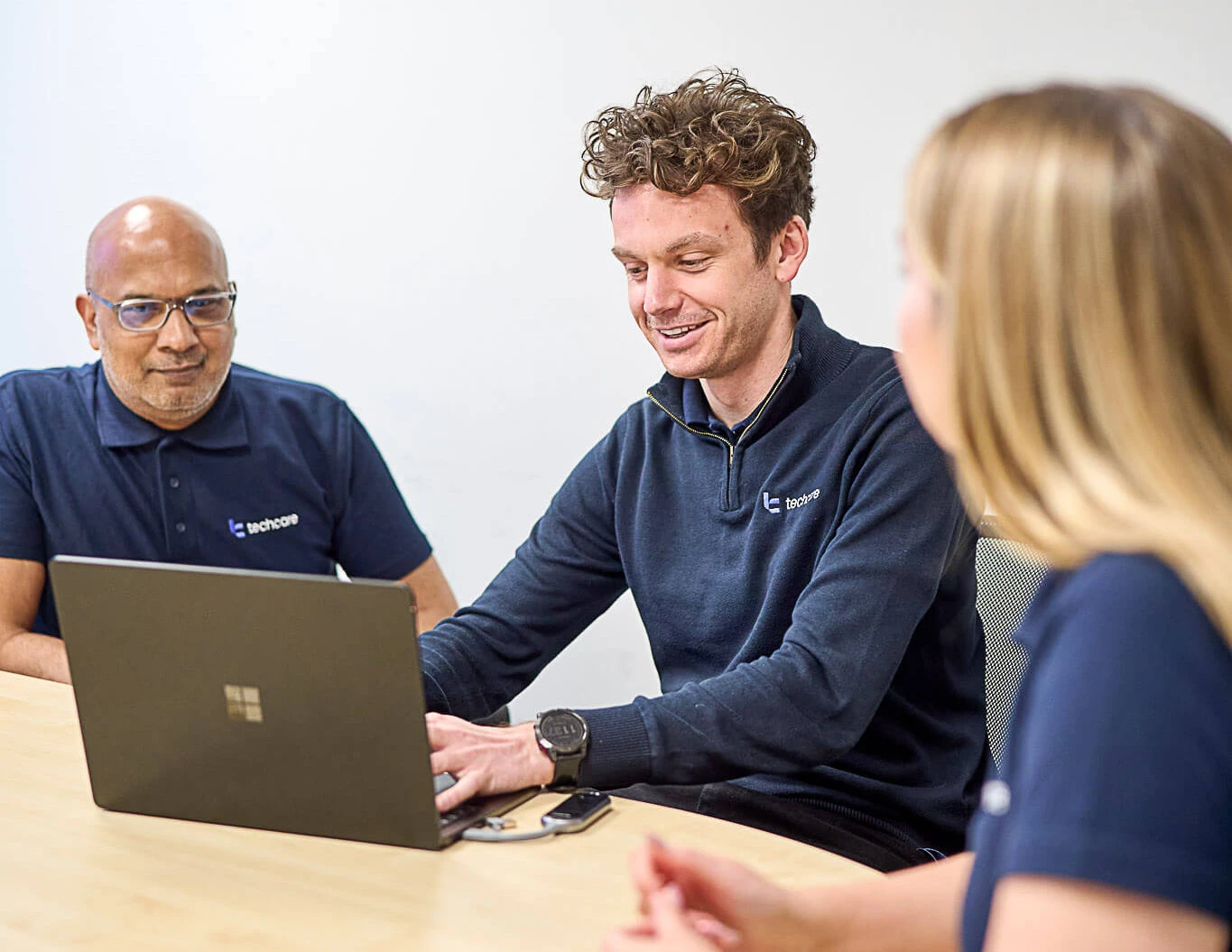 Mark and Lewis discussing cloud storage at Techcare